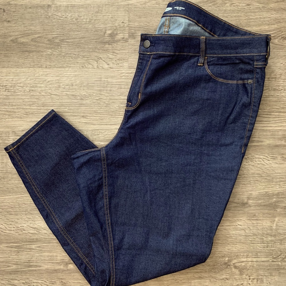 Old Navy Super Skinny Mid Rise Size 22